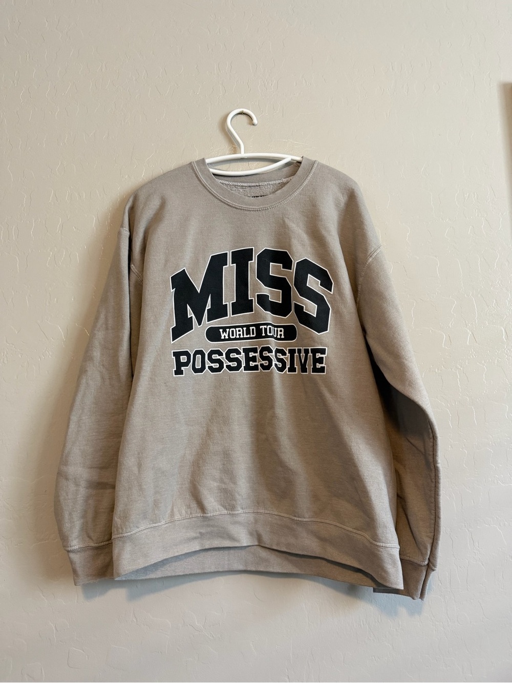 TATE MCRAE crewneck